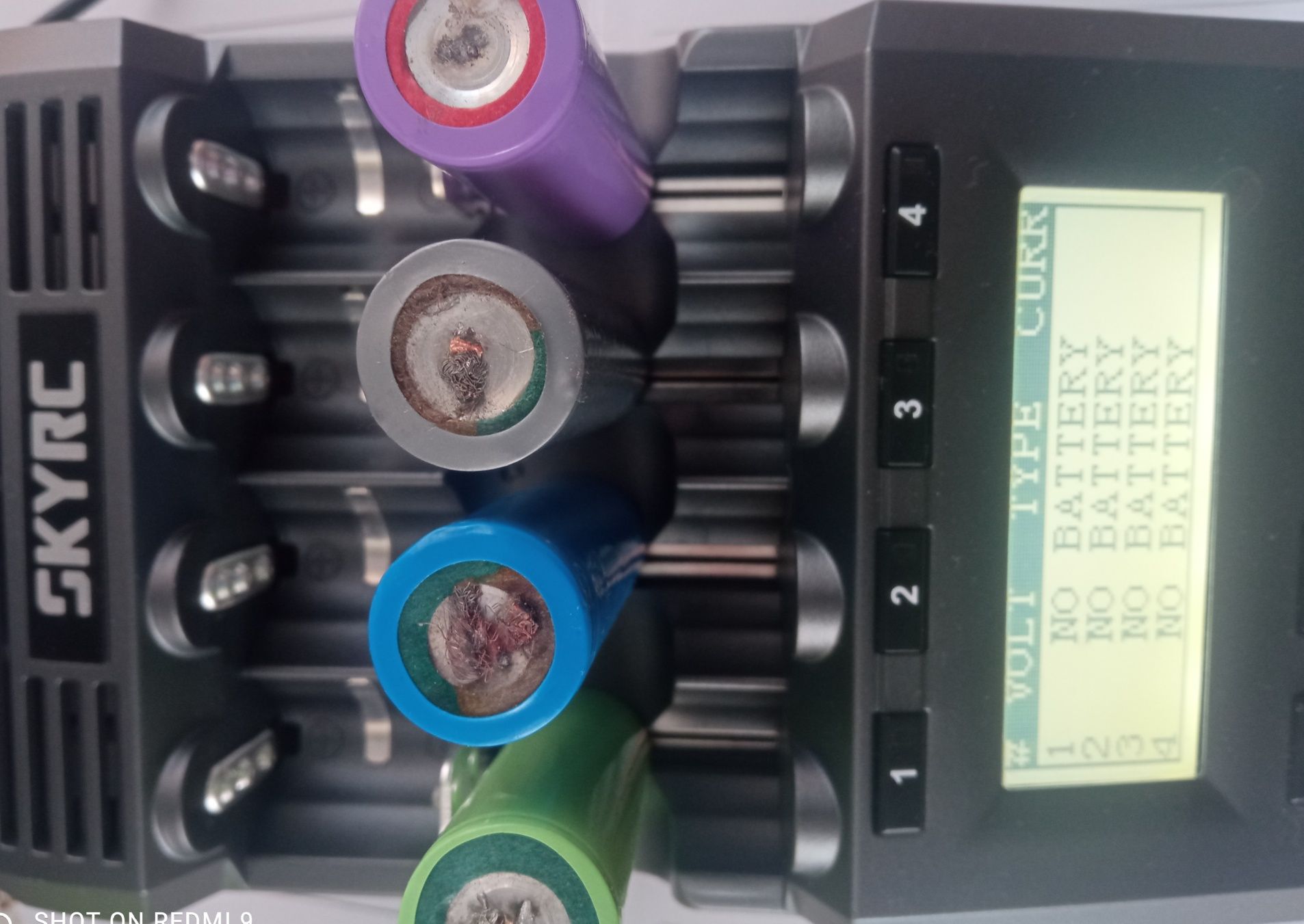 21700 Tesla  Тесла 4000-4500mah з підтіканнями аккумулятор