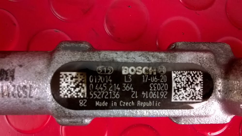 Régua de Injeção - 55272136 / 0445214364 - OPEL CORSA E (X15)