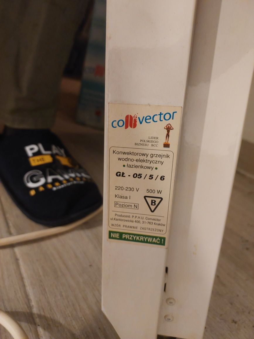 Konwektorowy grzejnik elektryczny Convector łazienkowy
