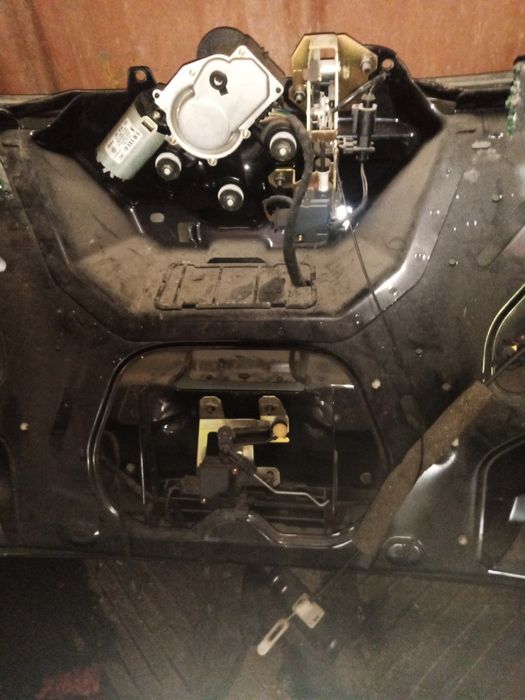 Крышка на Touareg