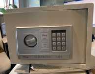 Cofre com painel electrónico S-25D