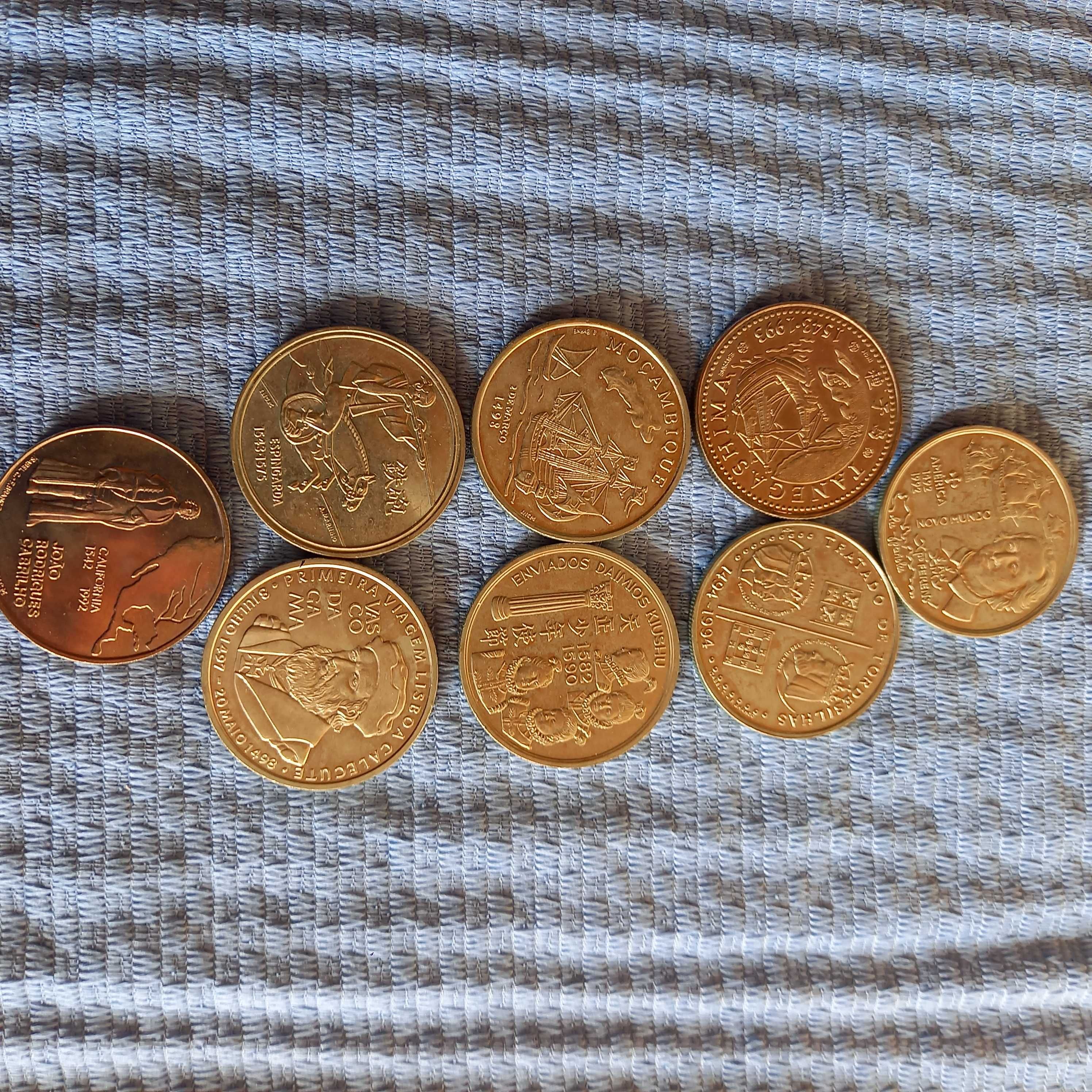 Vendo moedas de 200 escudos de coleção nunca circulada