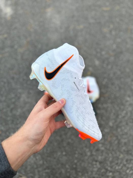 Бутси Nike Phantom Luna FG