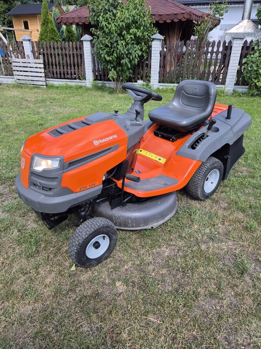 Kosiarka traktorek ciągniczek husqvarna cth126 z niemiec.