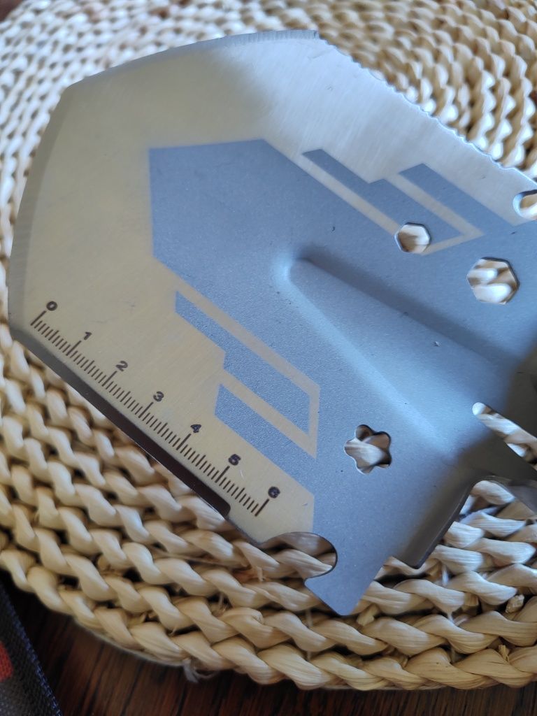 Saperka, multitool