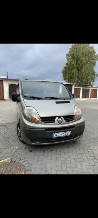 Renault trafic 2.0 9 osobowy