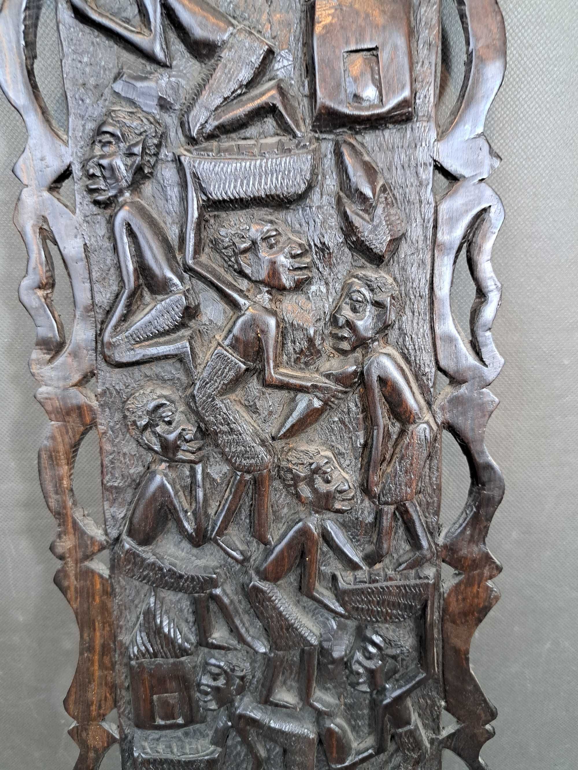 Afrykańska płaskorzeźba drewniana wys. 67 cm