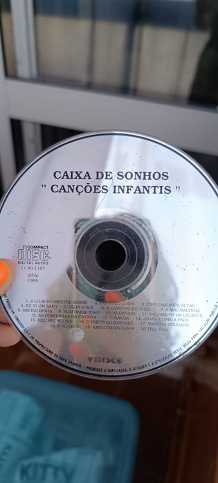 4 CDs infantis. Usados. Não têm as caixas originais