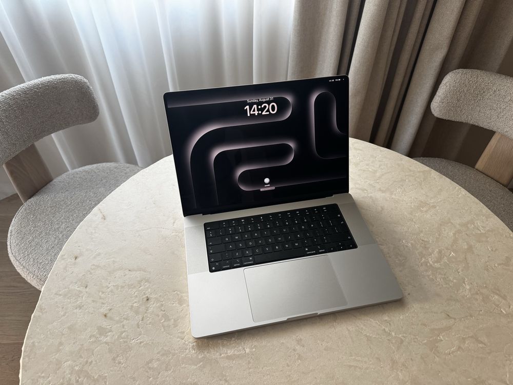 Macbook Pro 16 M4 Pro RAM 24GB SSD 512GB