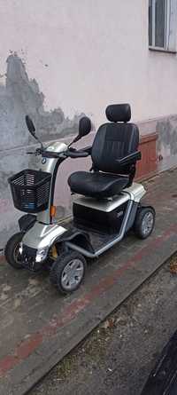 Wózek elektryczny dla osób niepełnosprawnych