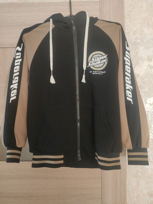 Бомбер на зріст 160