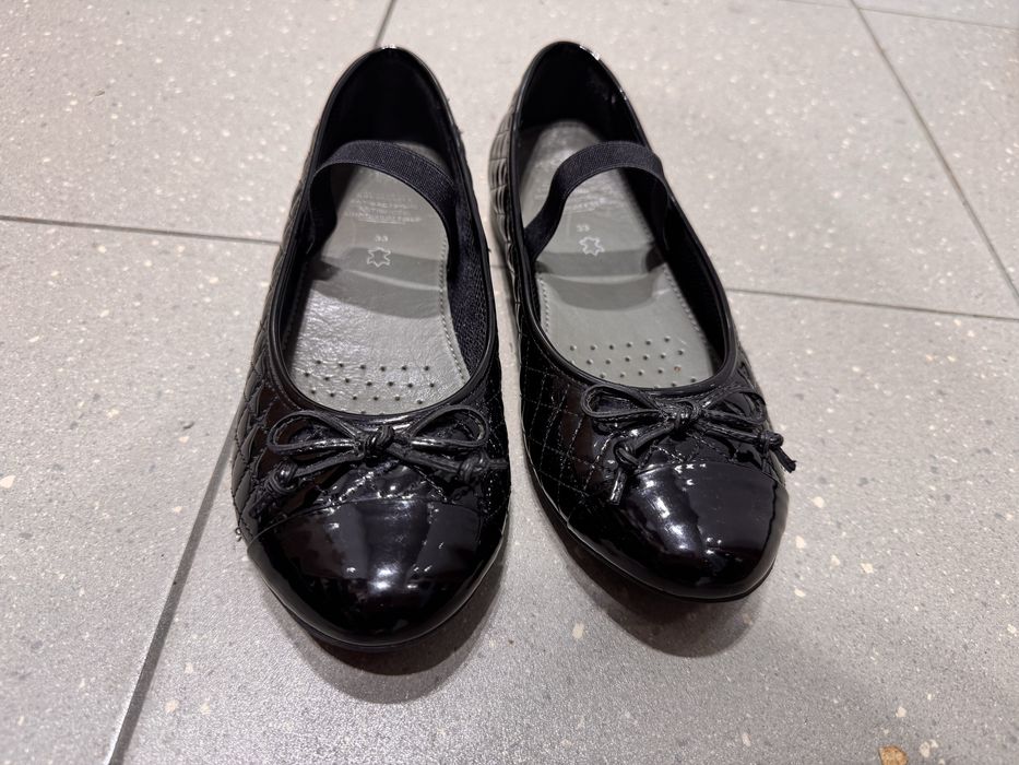 Geox balerinki czarne lakierowane rozm 33