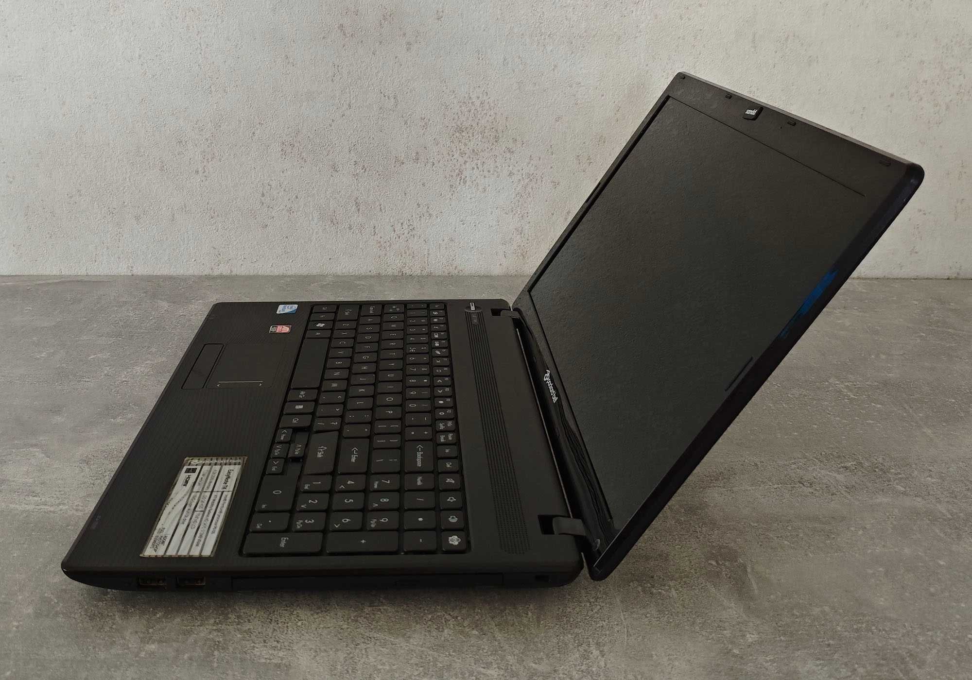 Ноутбук 15.6" LED / Core i5 / 8 ГБ ОЗУ / 1 ТБ HDD / 100 хв. акумулятор