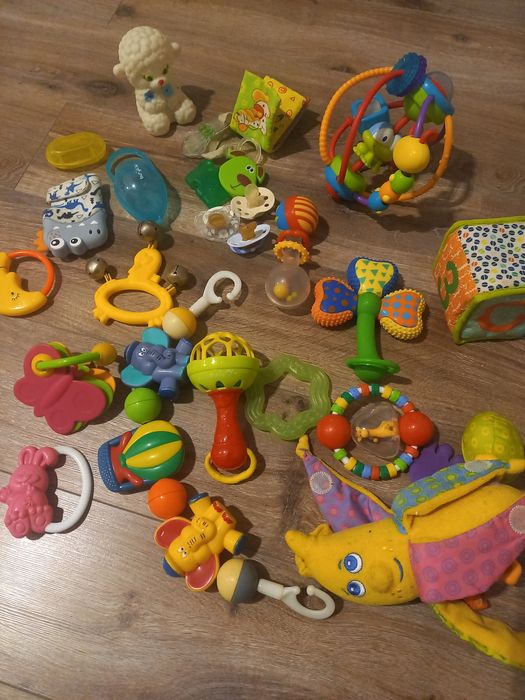 Іграшки для малечі