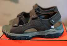 Босоніжки чоловічі Skechers.