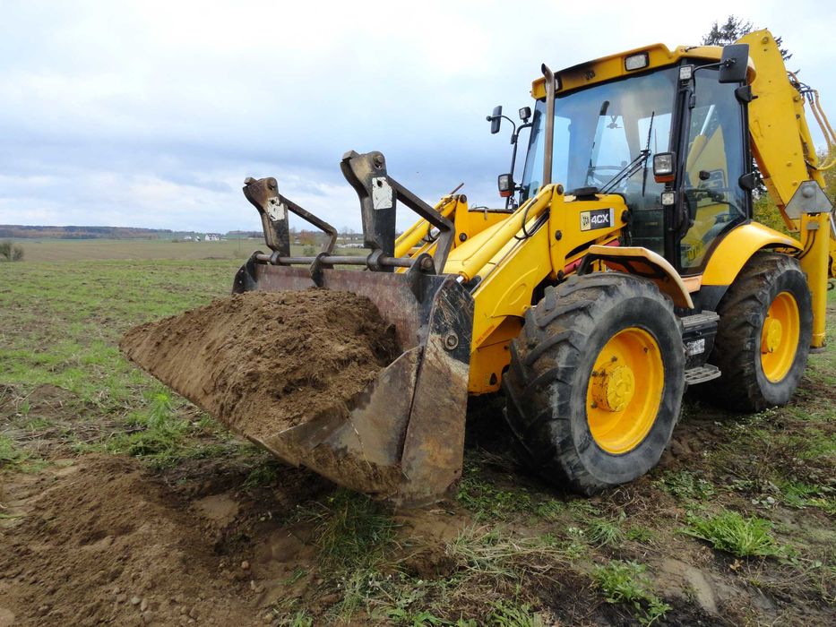 Usługi koparko ładowarka JCB 4CX izolacje drenarka kostka brukowa.