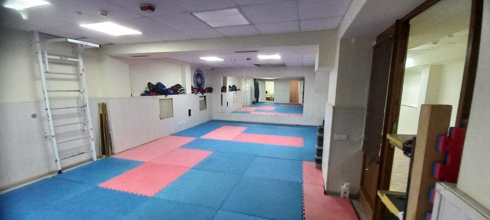 Без комиссии. Аренда помещения - 110 м², ст.м. Олимпийская.