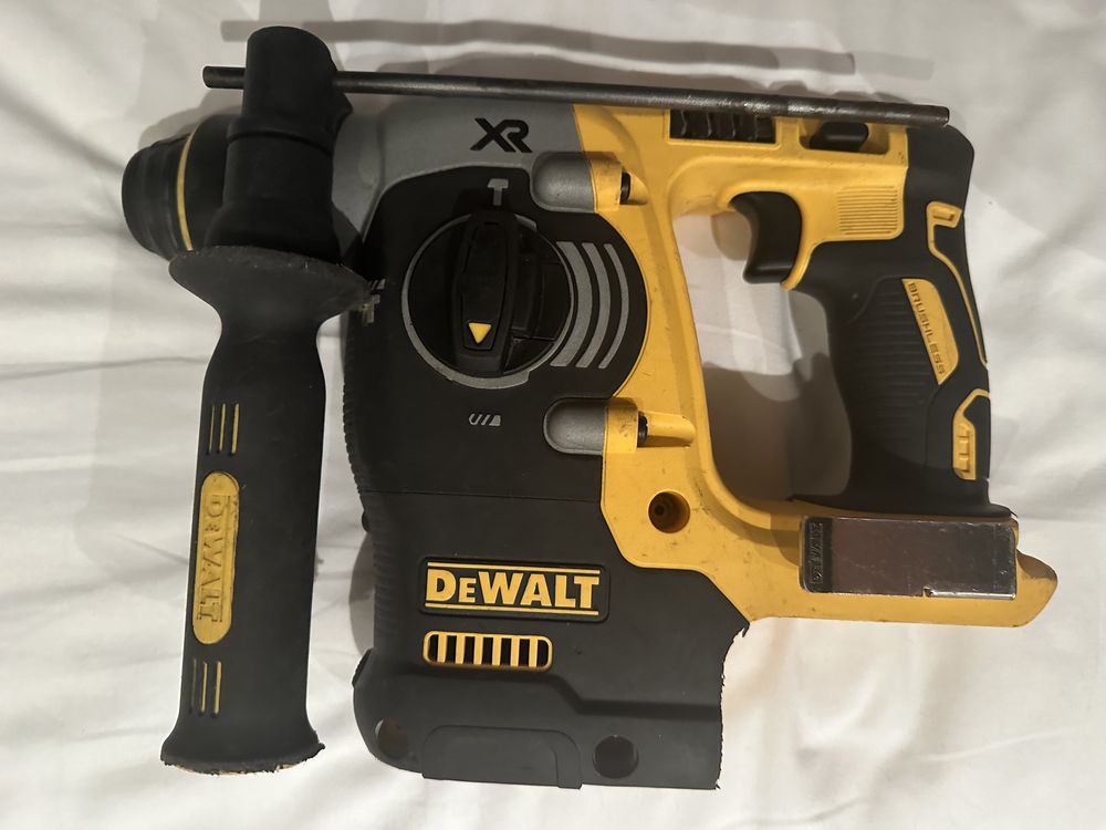 Перфоратор  безщітковий DeWALT DCH273N( оригінал)