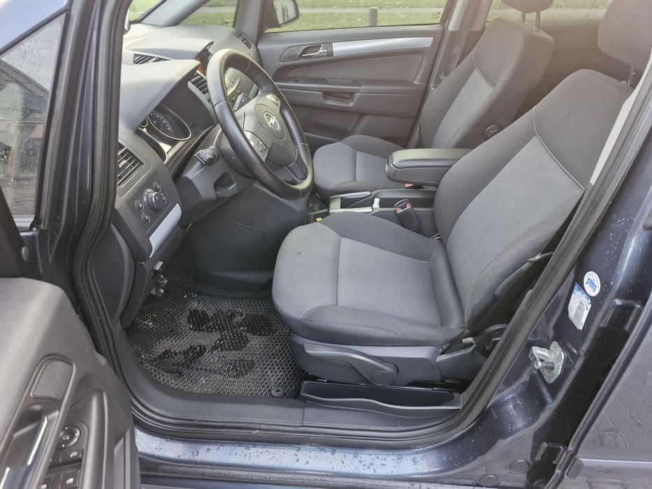 Opel Zafira 1.6 Газ-бензин