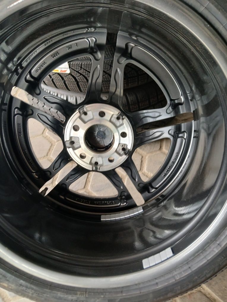 Mercedes W214 e-klasa komplet koła zimowe 245/45/19 275/40r19