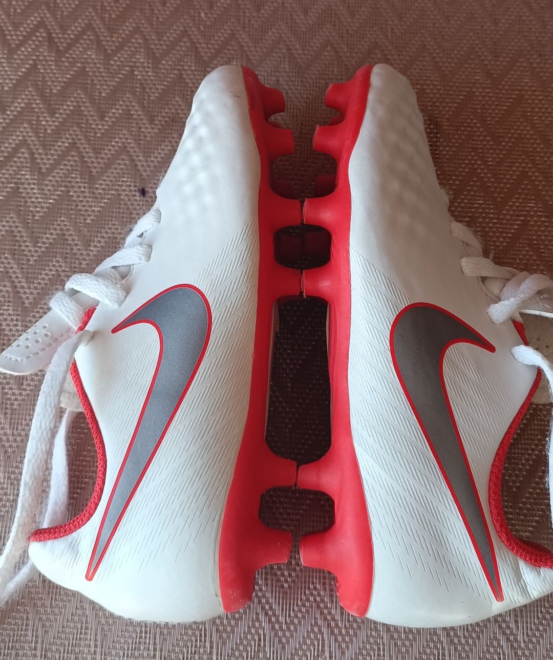 Buty piłkarskie Nike rozmiar 28