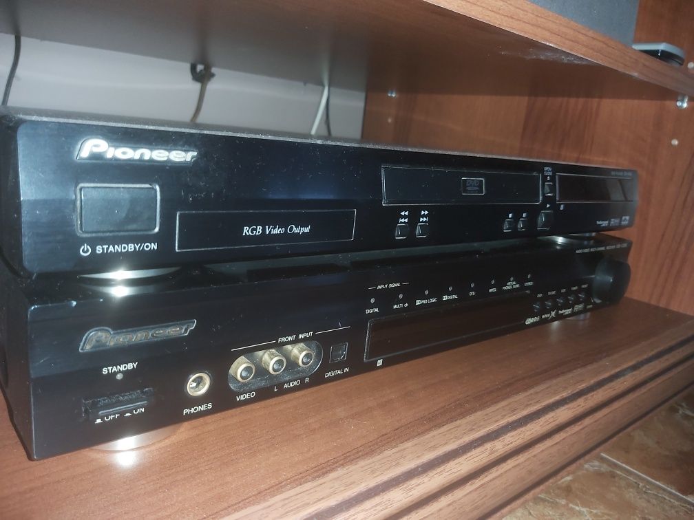 Amplituner Pioneer VSX 300 +DVD 450