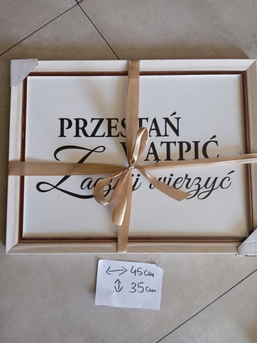 Obraz w ramce z napisem