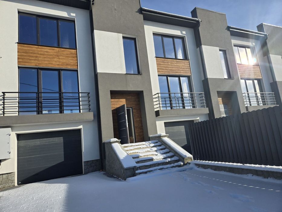 Продається котедж у Тернополі, р-н Кутківці