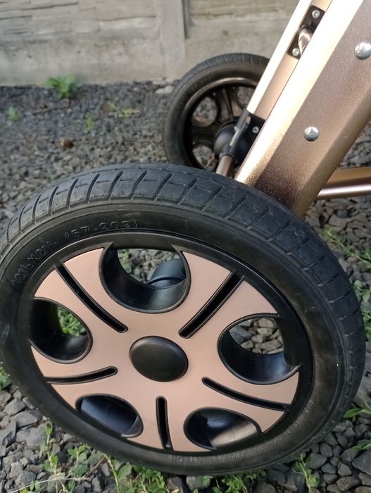 Коляска- трансформер 2 в 1