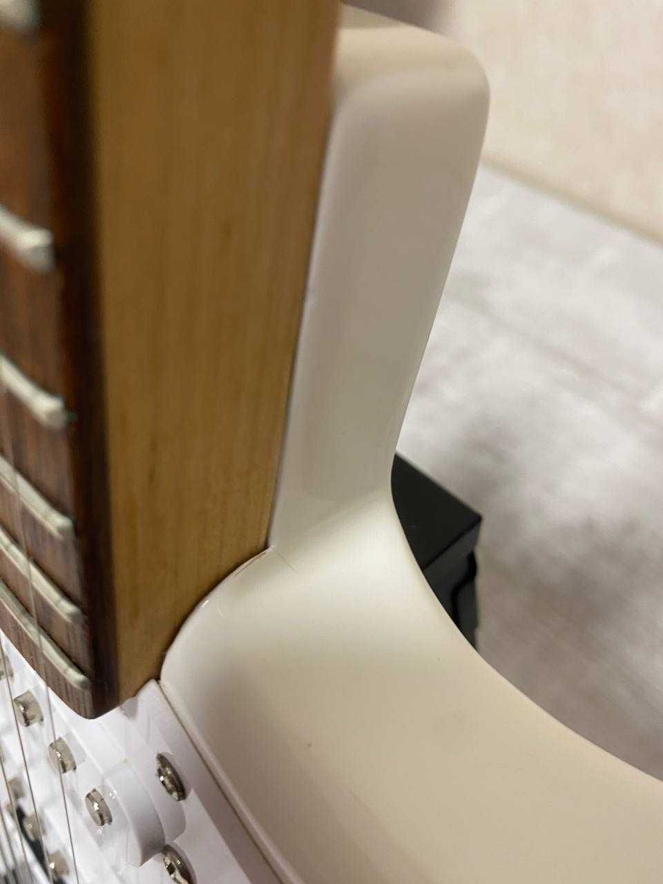 Squier by Fender Stratocaster (HSS)