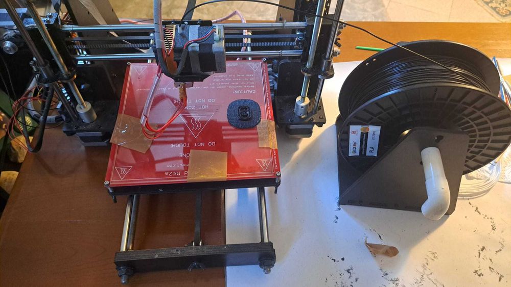 Impressora 3D a funcionar e calibrada