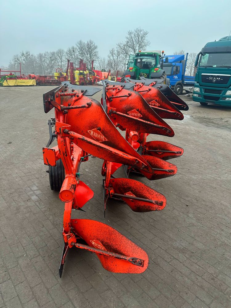 Pług obrotowy Kuhn  Master 120 4 skibowy SUPER STAN