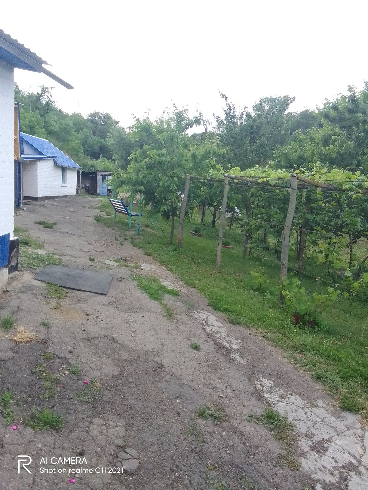 Здається будиночок для відпочинку