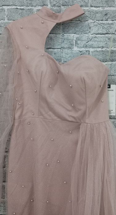 Вечірня , випускна  сукня