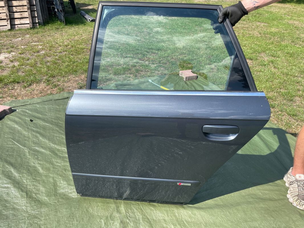 Audi A4 B7 Avant Drzwi Lewy Tył Tył Kolor Lx7z