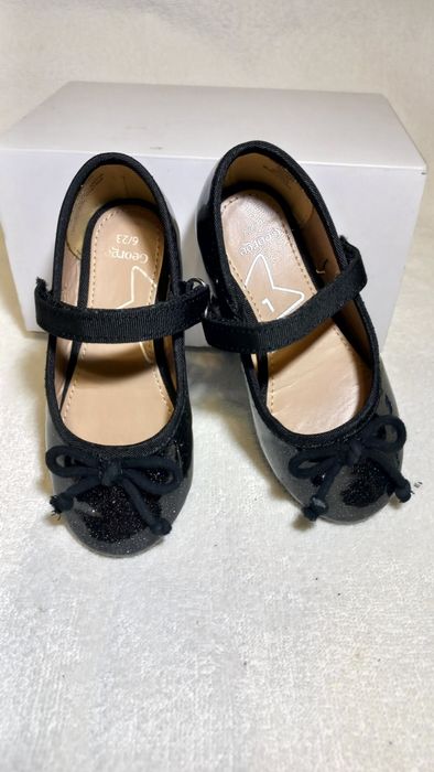 Нарядні туфлі George 23 балетки для дівчинки /девочки