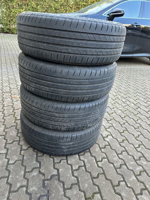 235/60R18 Bridgestone Lexus NX