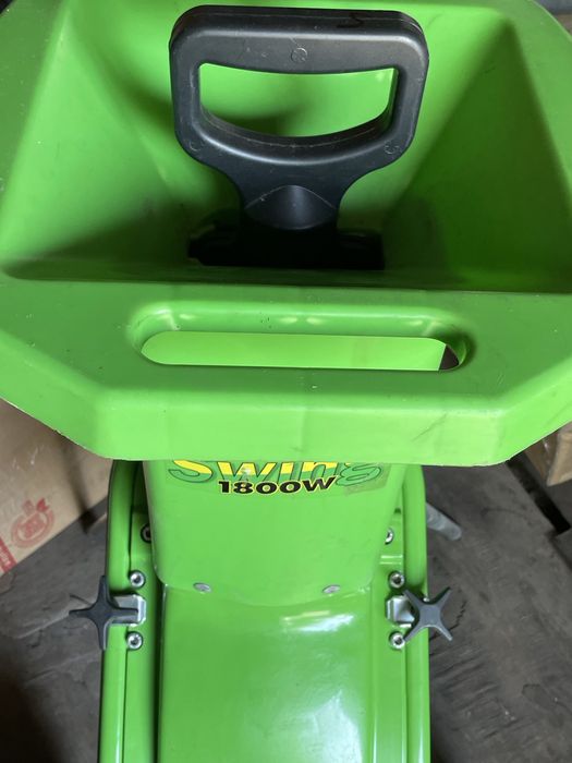 Подрібнювач гілок  Swing  1800 W