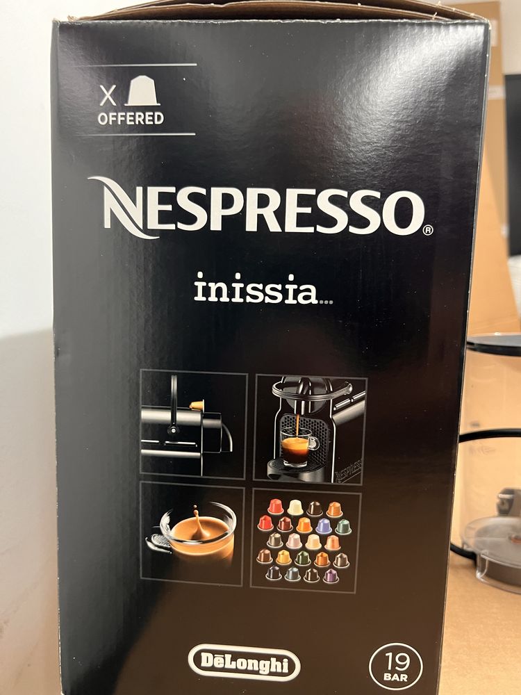 Maquina café Nespresso inissia
