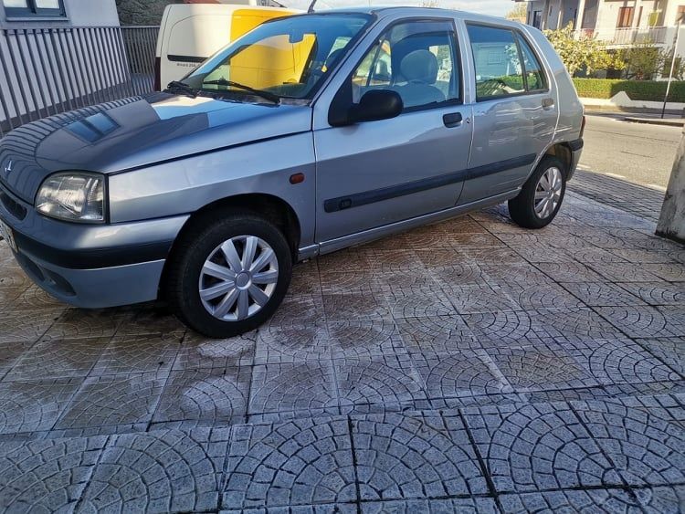 Renault Clio 1.9 D