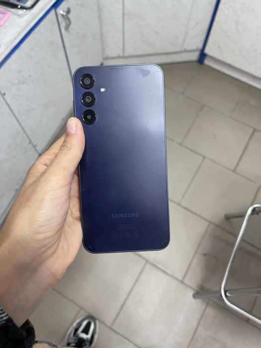 Мобільний телефон Samsung Galaxy A15 4/128GB  NFC та швидка зарядка