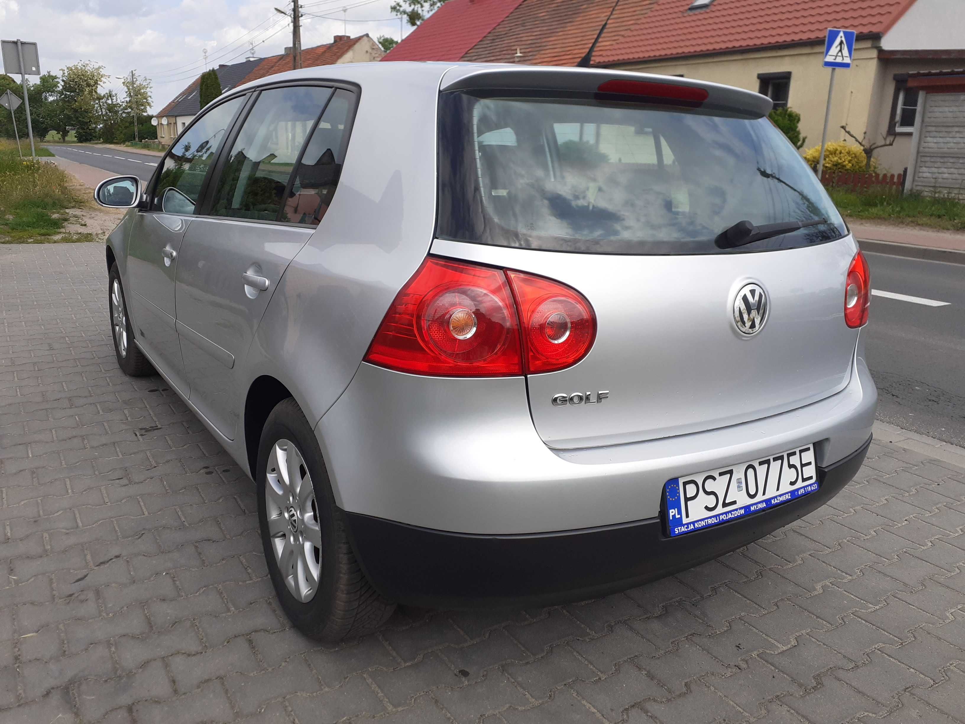 1,4 MPI * klimatronic *szyberdach * bogata wersja * 2005 r