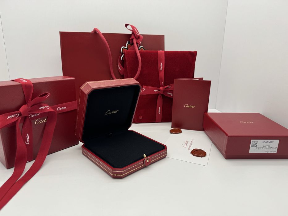 Оригінальний клмплект під підвіс Cartier Картьє.