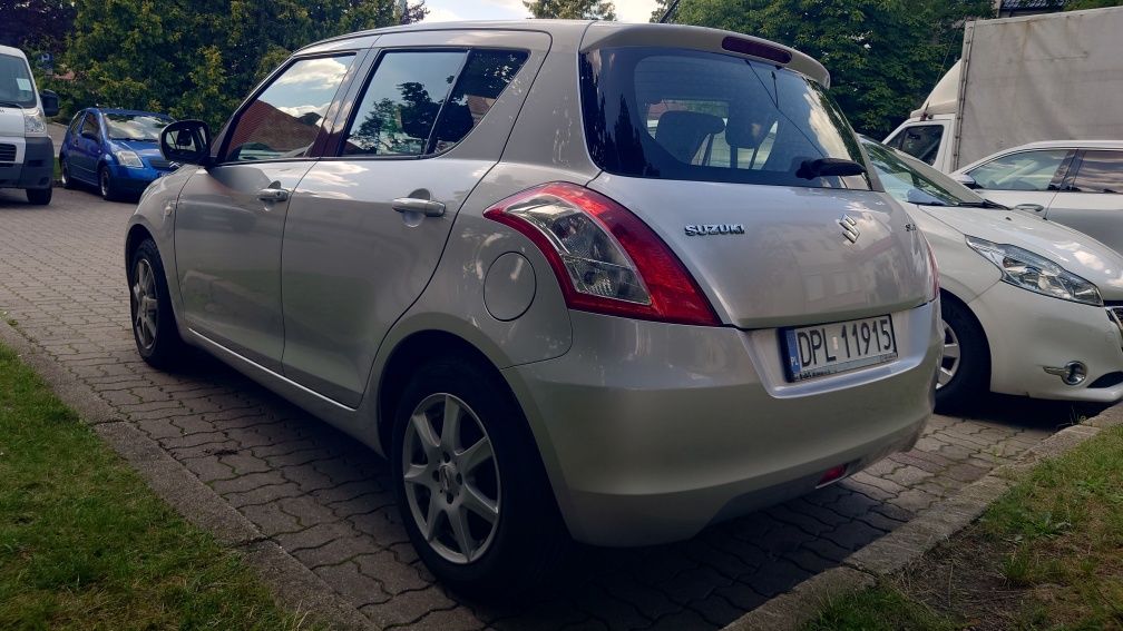 Suzuki Swift 1.2 benzyna niski przebieg