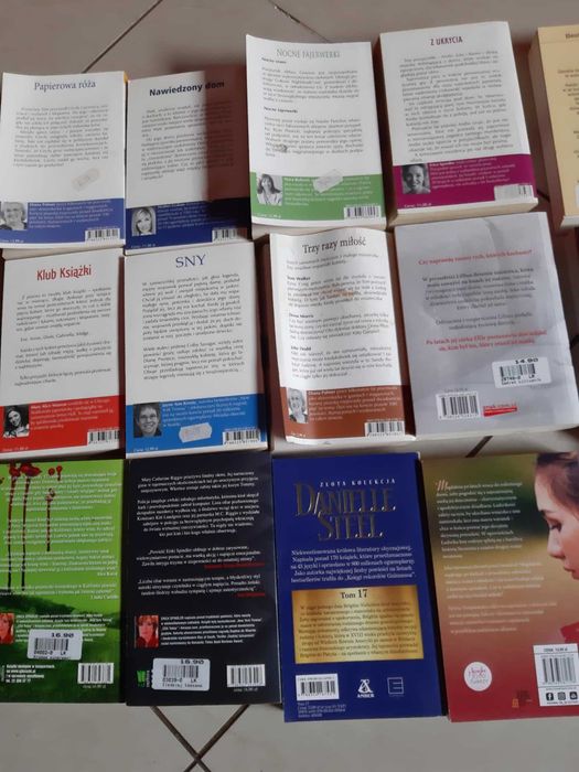 Powieści - romanse 12 książek Nowe nie czytane stały na półce