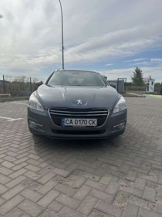 Peugeot 508 SW 2011