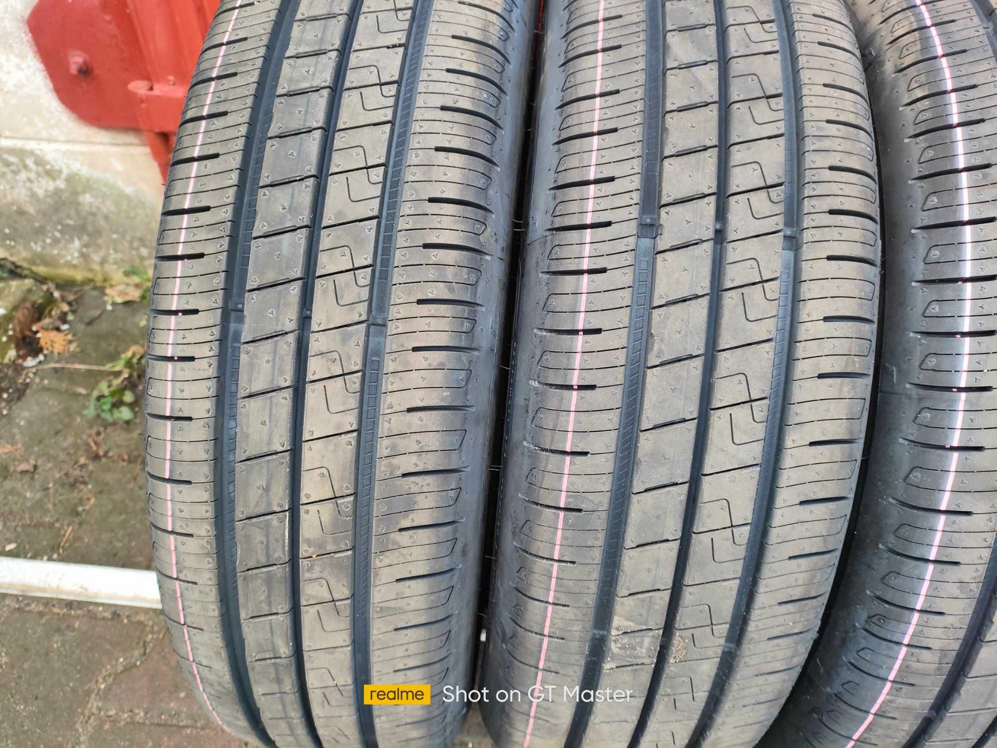 Goodyear Efficientgrip Performance 2 175/65/17 kpl