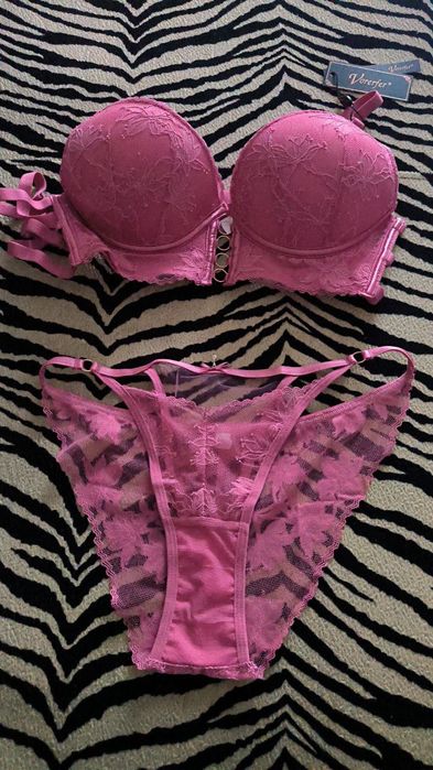 Жіночий комплект білизни