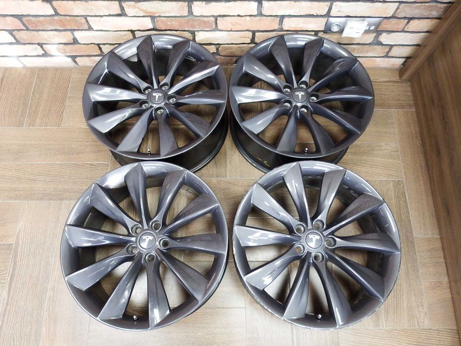 Tesla Model Y 3 X S Диски,Шини,Колеса