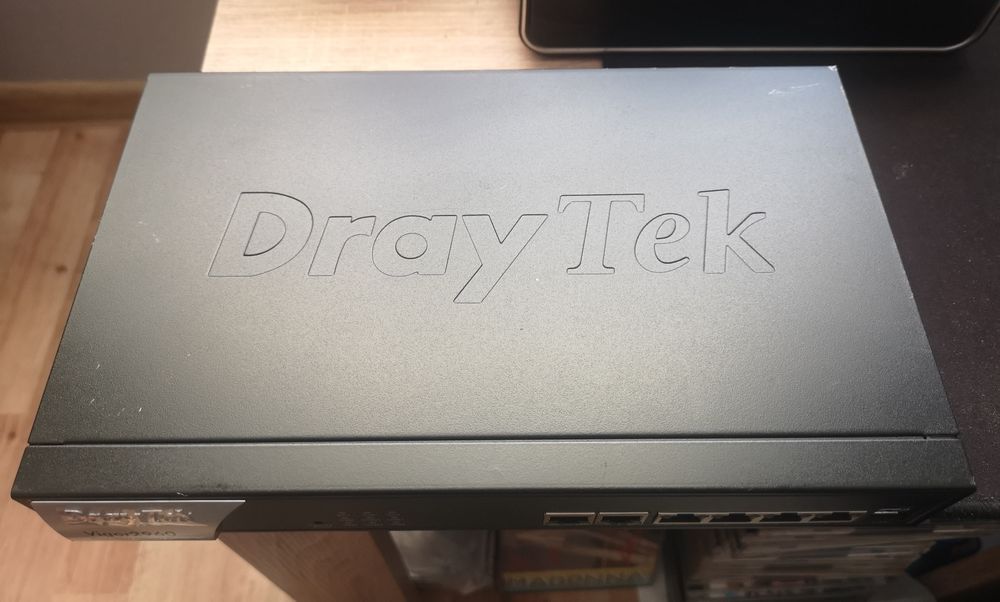 Dray Tek Vigor 2960.